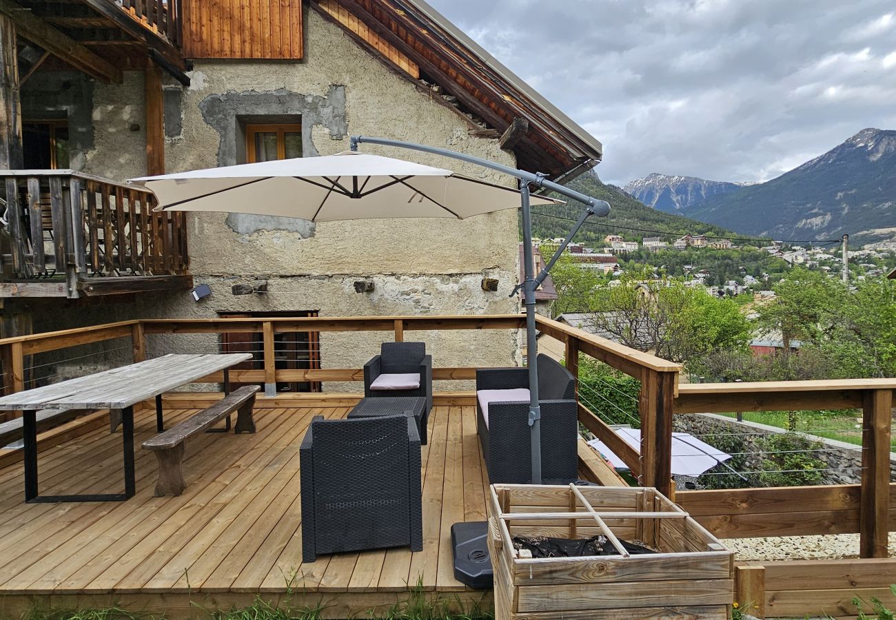 Apartment in Briançon - Appartement Acolin