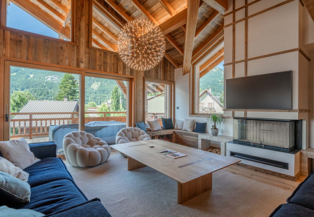 Chalet in Le Monêtier-les-Bains - Chalet Cicéa