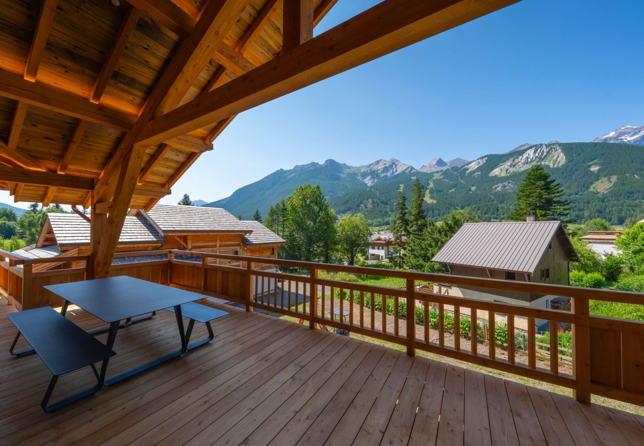 Chalet in Le Monêtier-les-Bains - Chalet Cicéa