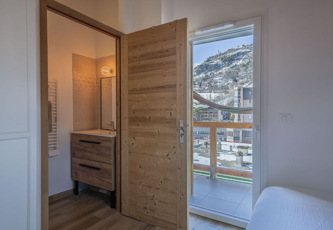 Apartment in Briançon - Art et Ski Eden Park