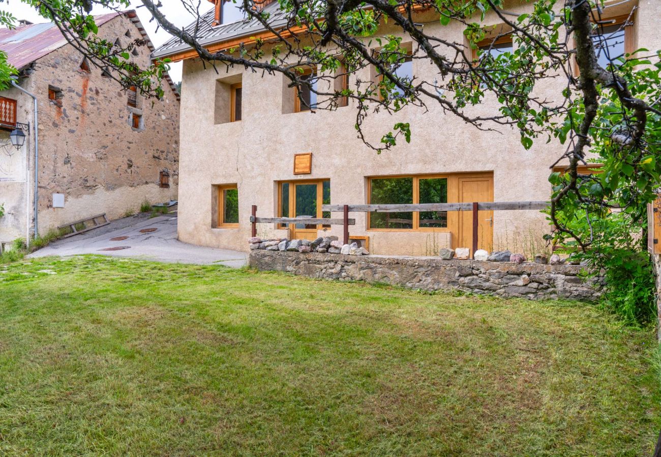 Chalet à La Salle-les-Alpes - Maison Rivo